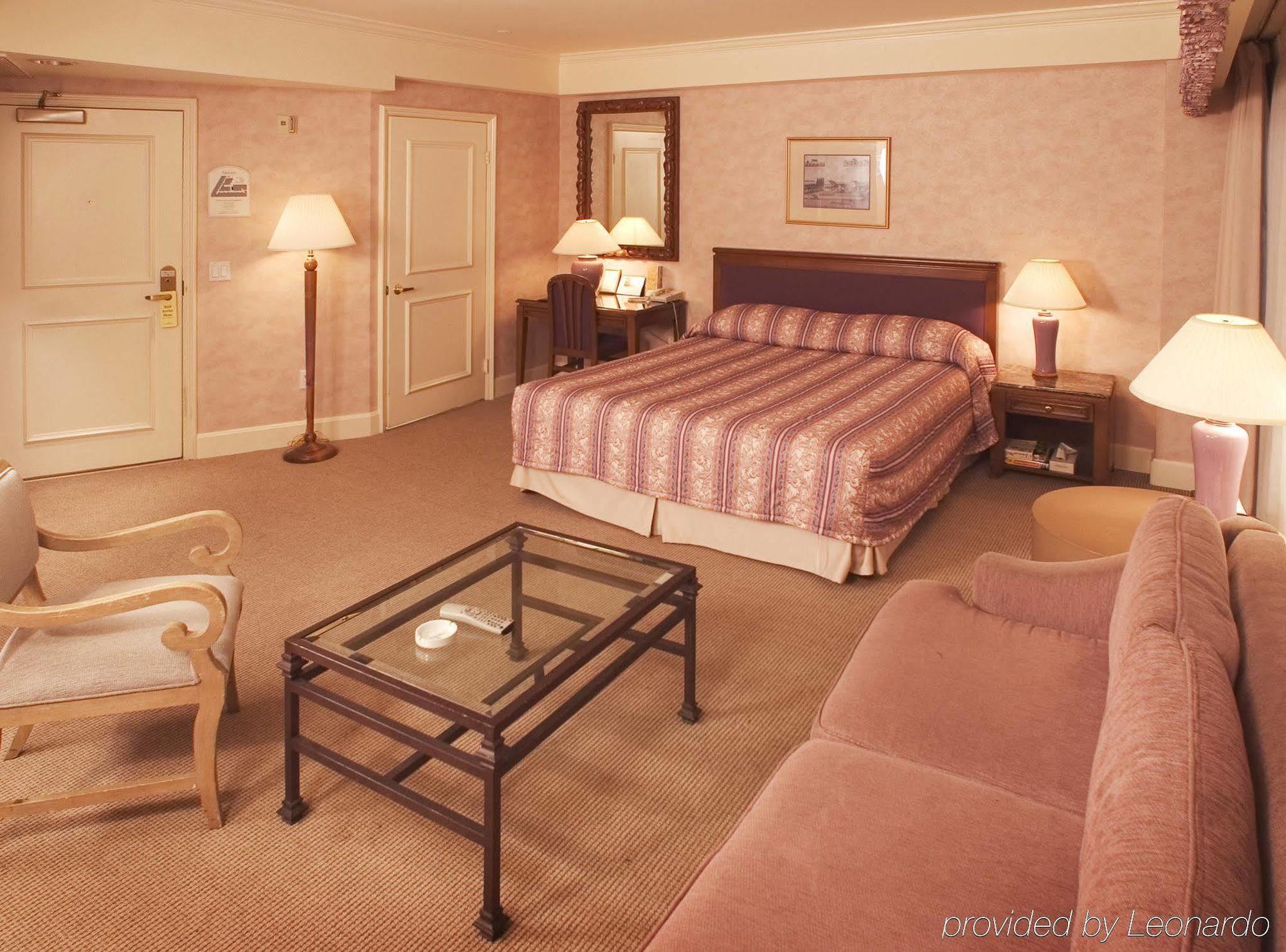 Oxford Palace 3*